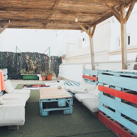 Cadiz Inn Backpackers Екстериор снимка