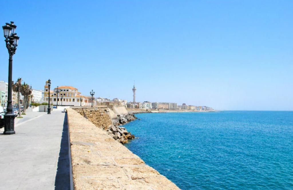 Cadiz Inn Backpackers Екстериор снимка