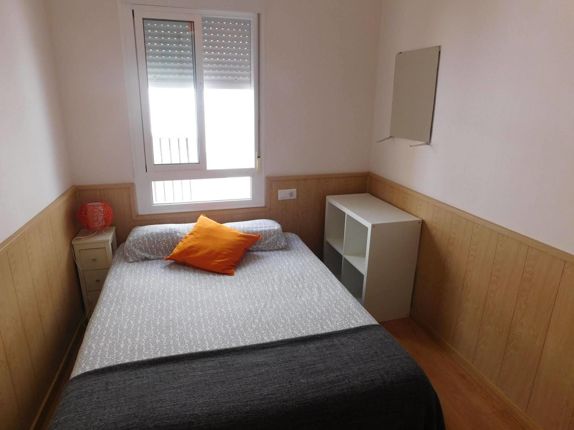 Cadiz Inn Backpackers Екстериор снимка