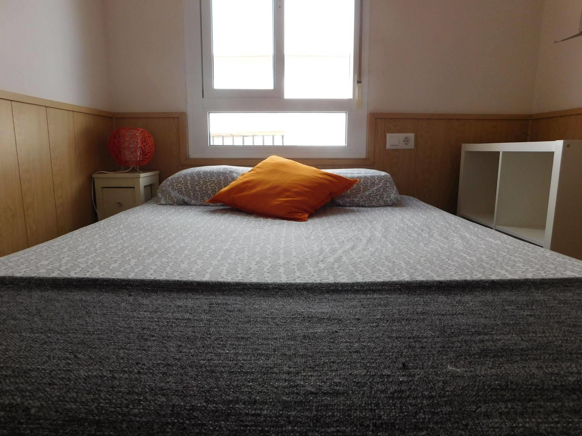 Cadiz Inn Backpackers Екстериор снимка
